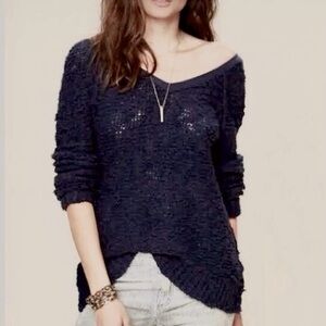 Free People Shaggy Bear Songbird V Neck Boucle Knit Pullover Sweater | Black | M